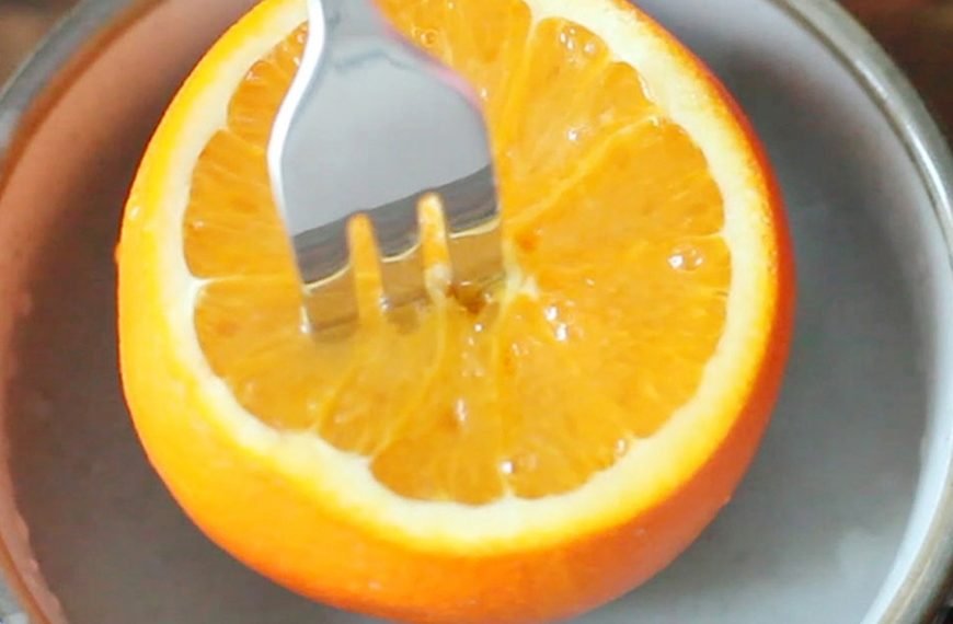 Steamed Orange with Salt